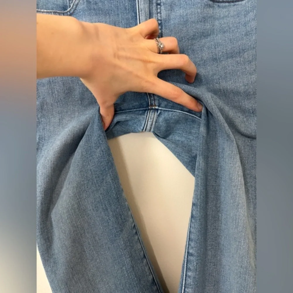 Madewell The Mid-Rise Kick out Jeans‎